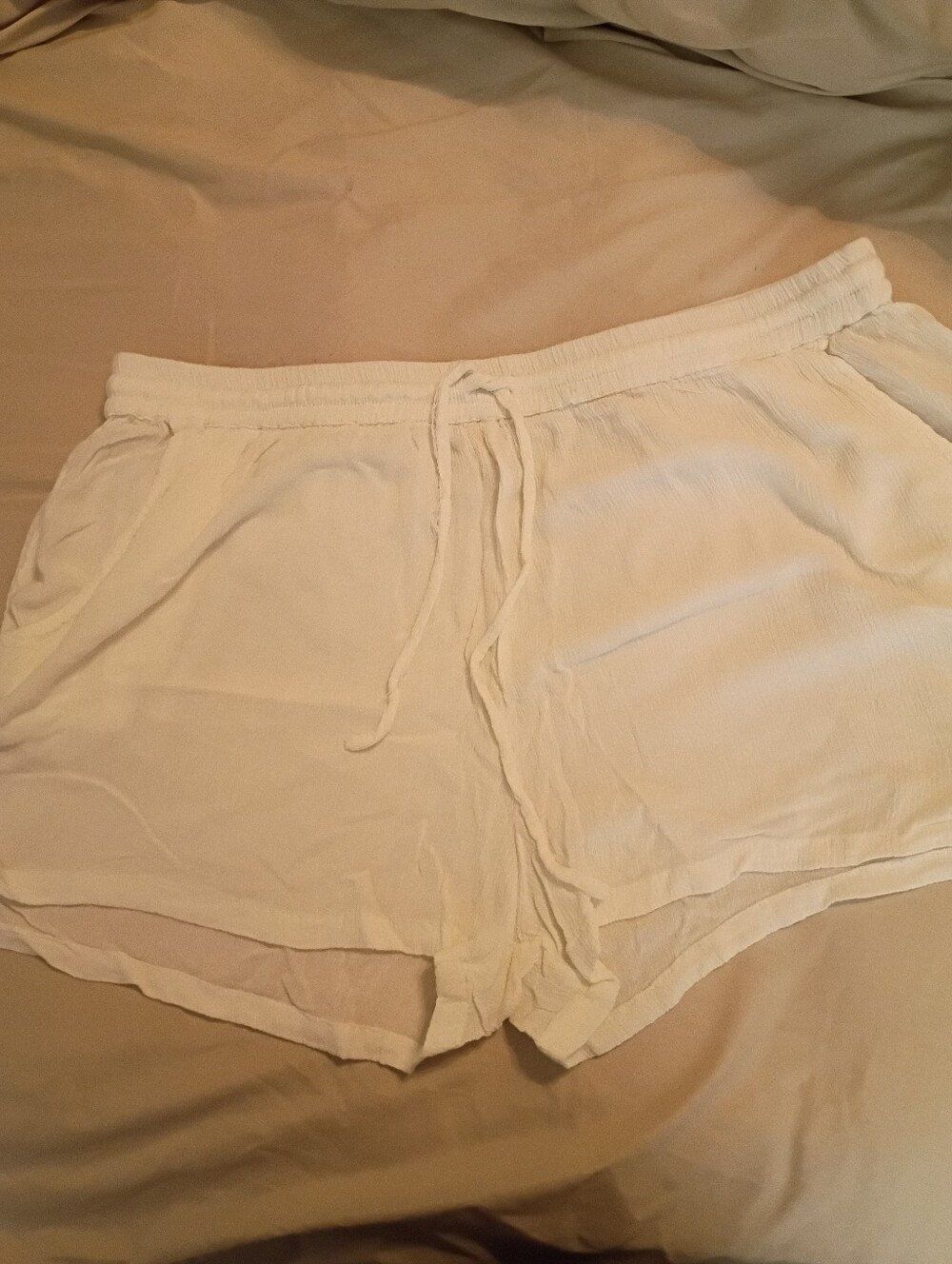 Light Cream Women’s Drawstring Casual Shorts